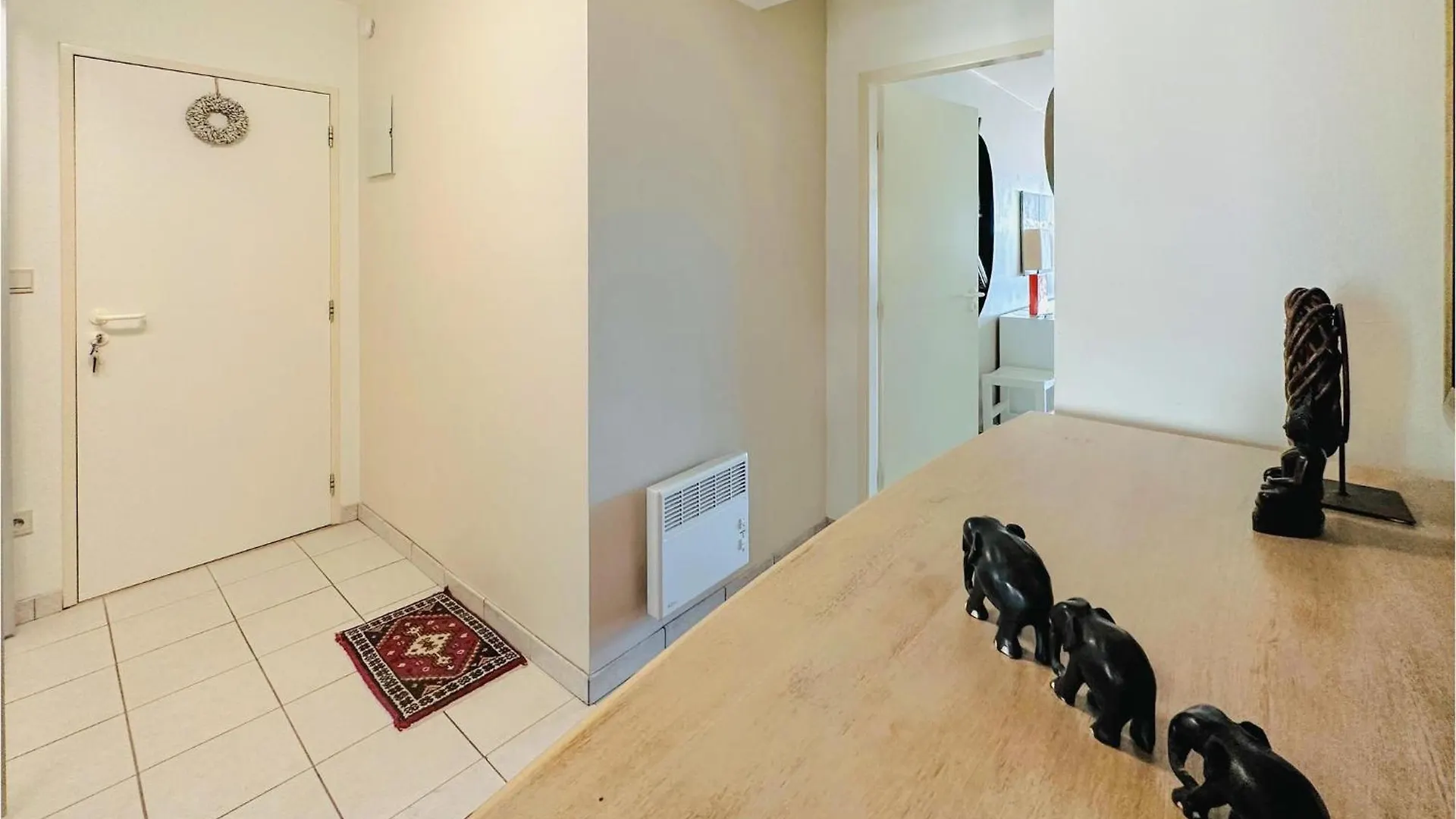 Awesome Apartment In Oostende With Wifi 0*, Ostend